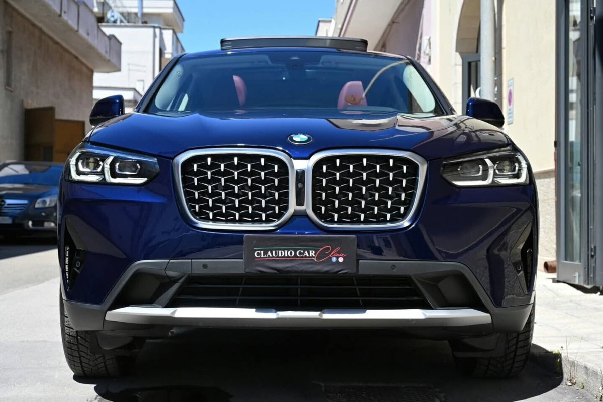 BMW X4 xDrive20d 48V (10)