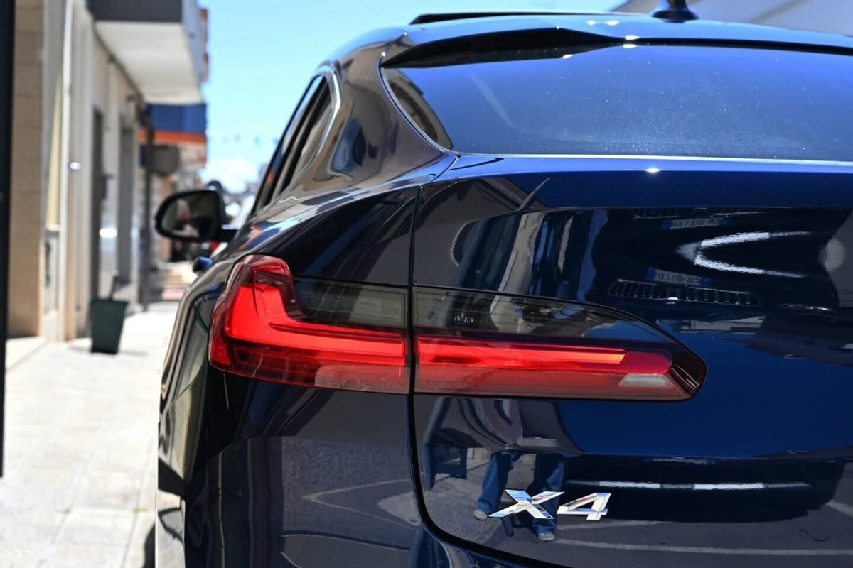 BMW X4 xDrive20d 48V (8)