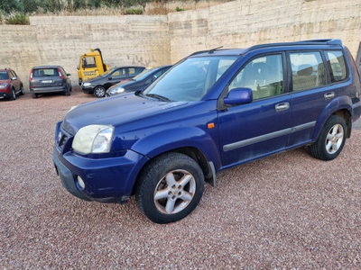 Nissan X-Trail 2.2 dCi Sport (8)