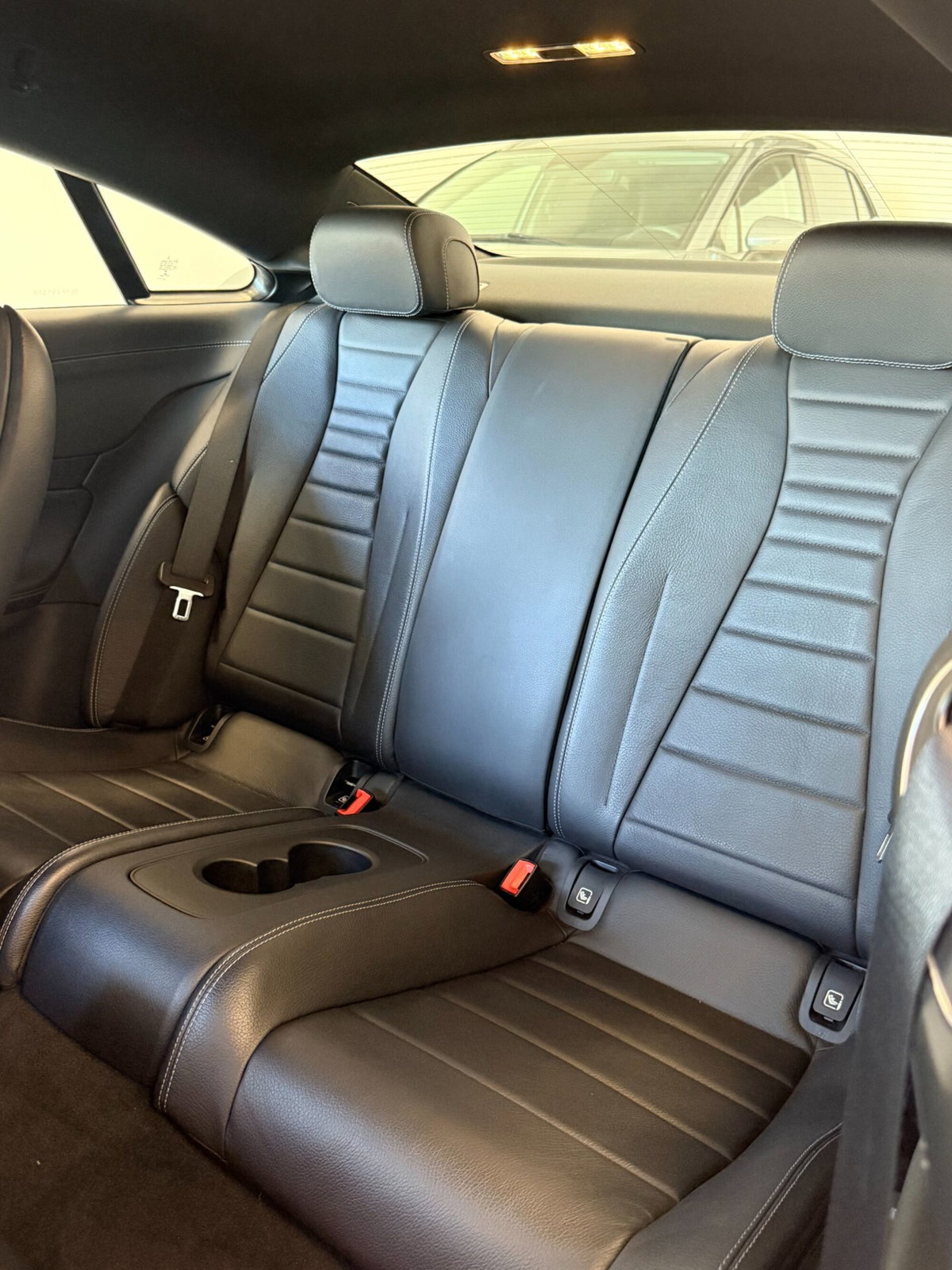 Mercedes-Benz Classe E Coupé 220 d 4Matic Premium (20)