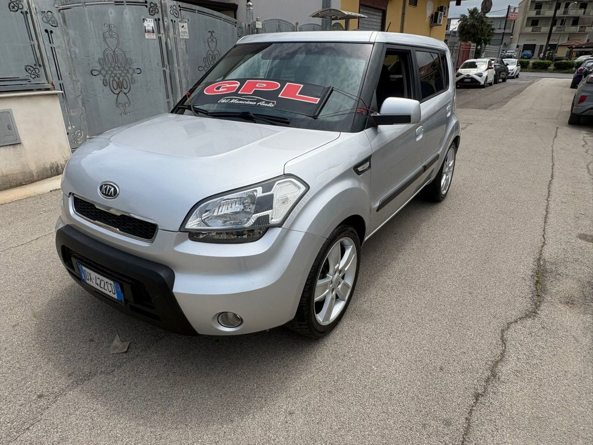 Kia Soul 1.6 CVVT Cool Bi-Fuel (2)