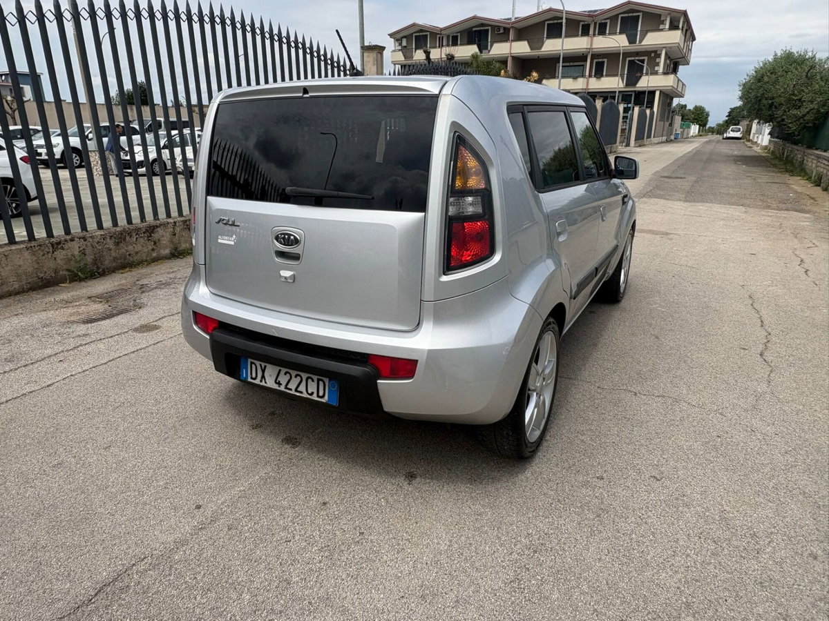 Kia Soul 1.6 CVVT Cool Bi-Fuel (6)