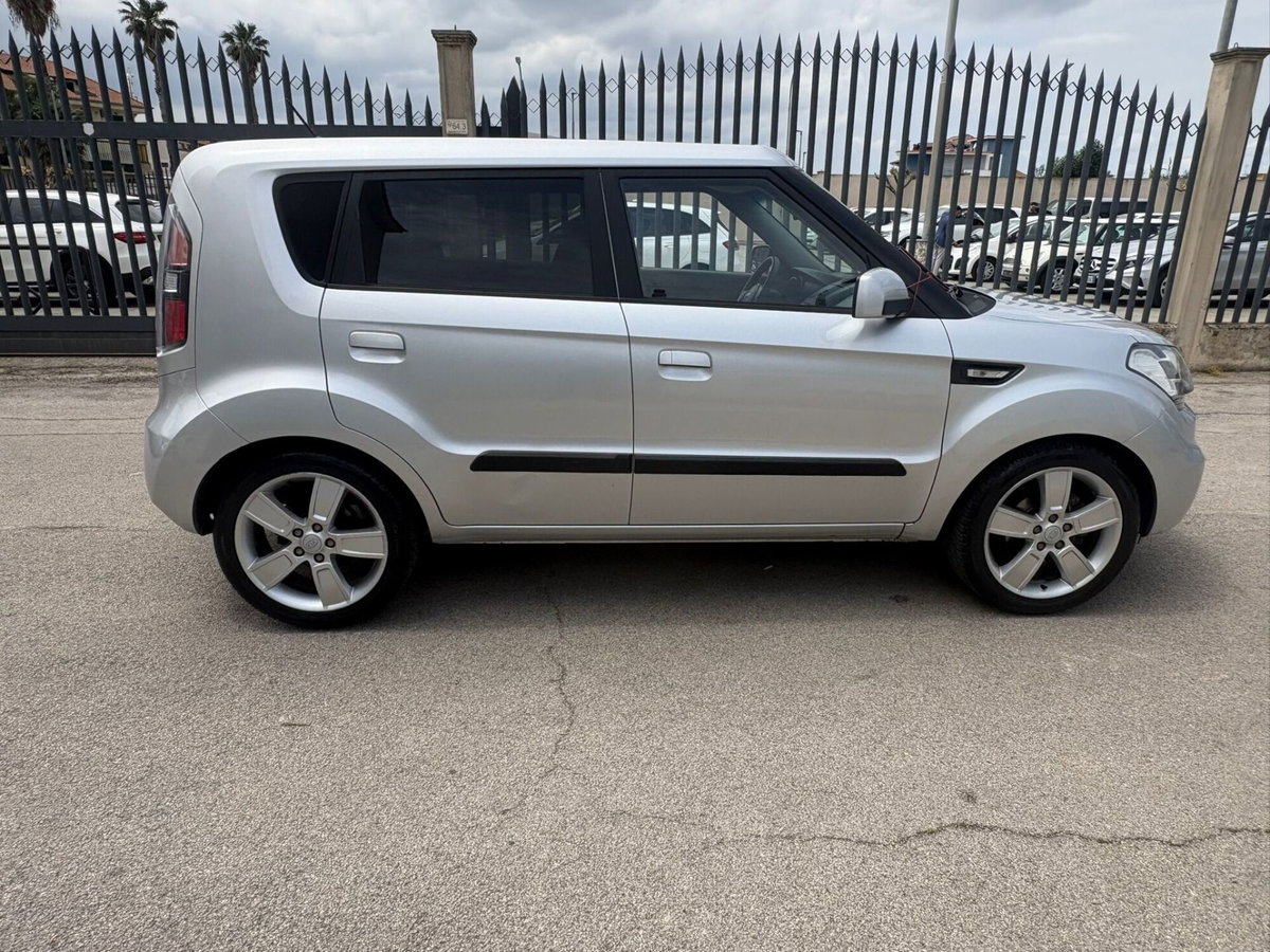 Kia Soul 1.6 CVVT Cool Bi-Fuel (7)