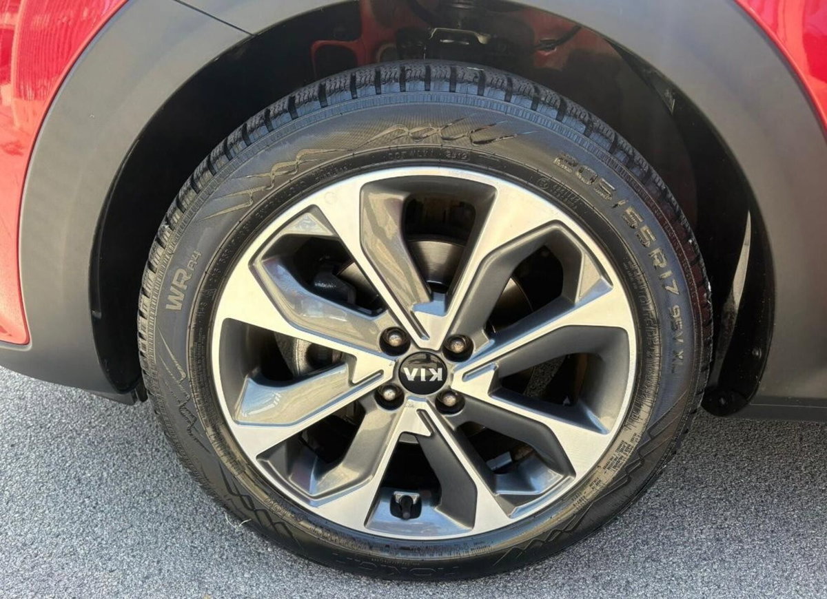 Kia Stonic 1.0 T-GDi 120 CV Energy (9)