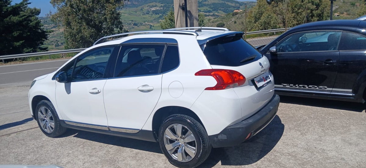 Peugeot 2008 e-HDi 92 CV Stop&Start ETG6 Allure (8)
