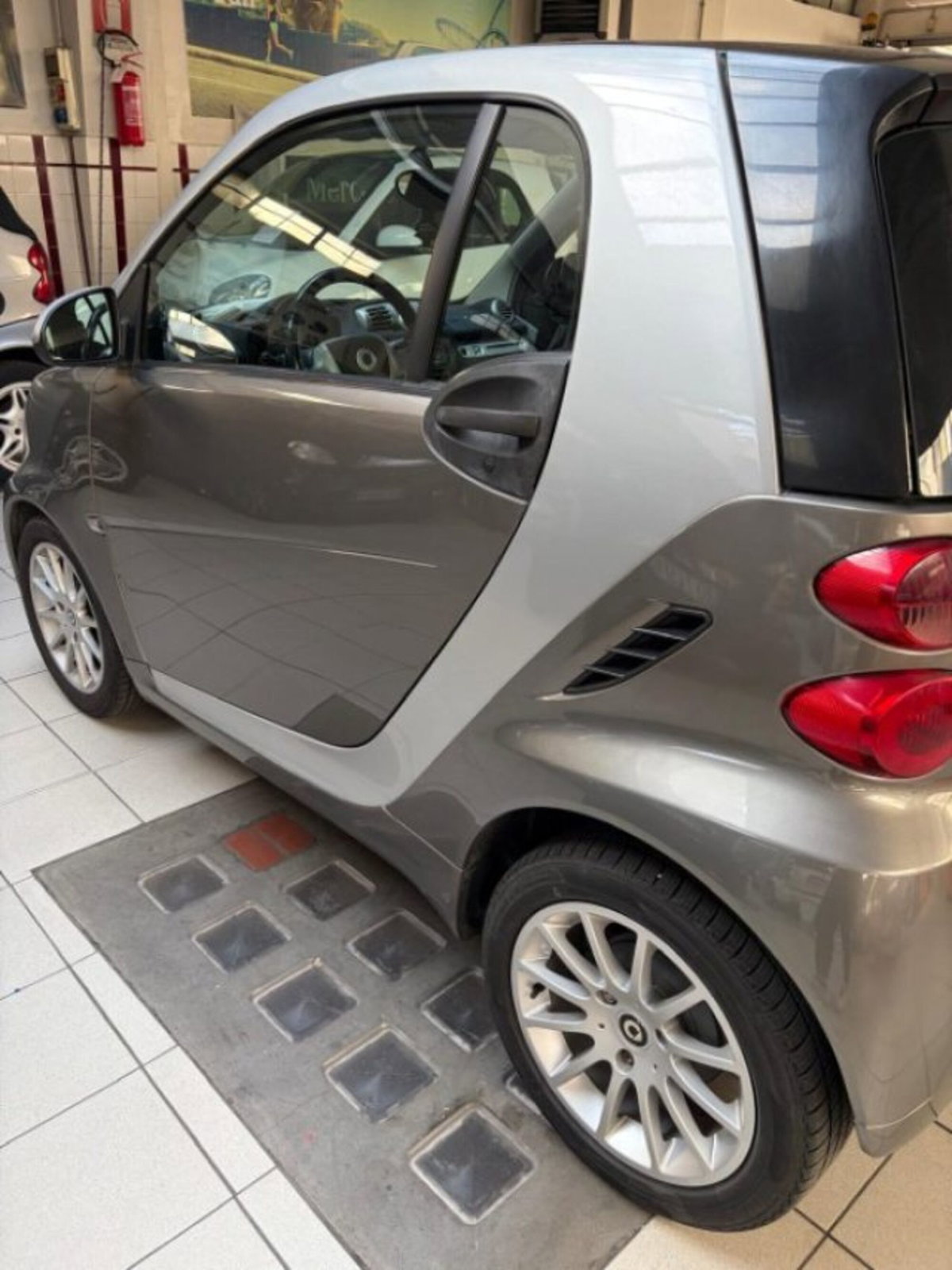 smart Fortwo 1000 52 kW MHD coupé passion (13)