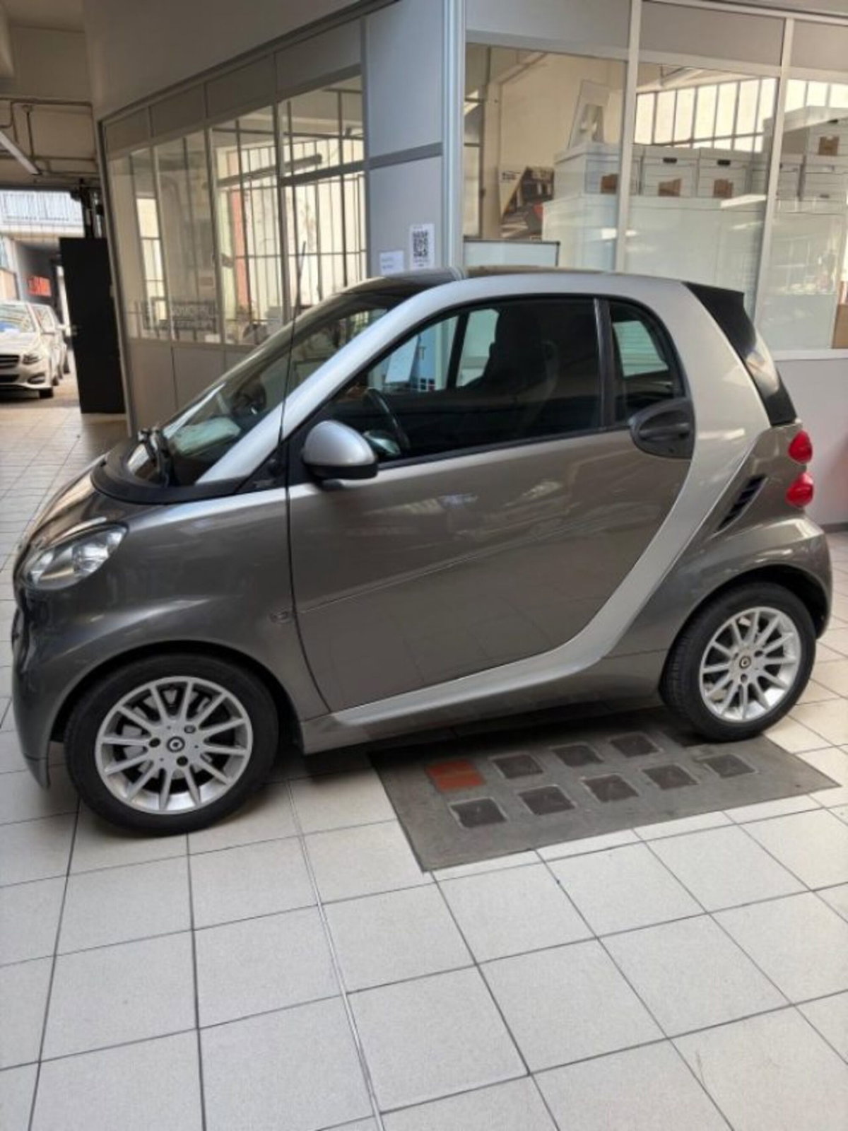 smart Fortwo 1000 52 kW MHD coupé passion (14)
