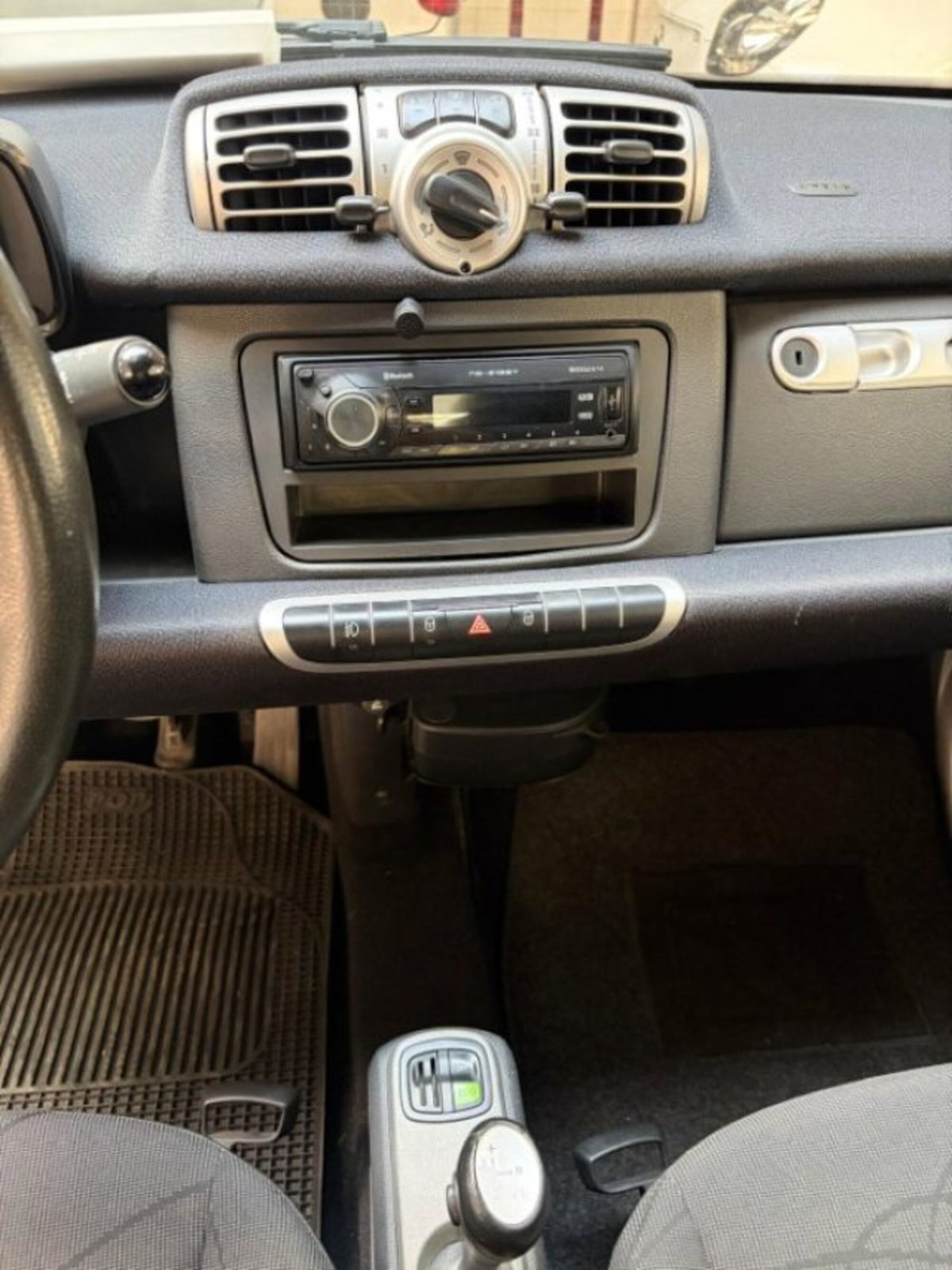 smart Fortwo 1000 52 kW MHD coupé passion (8)