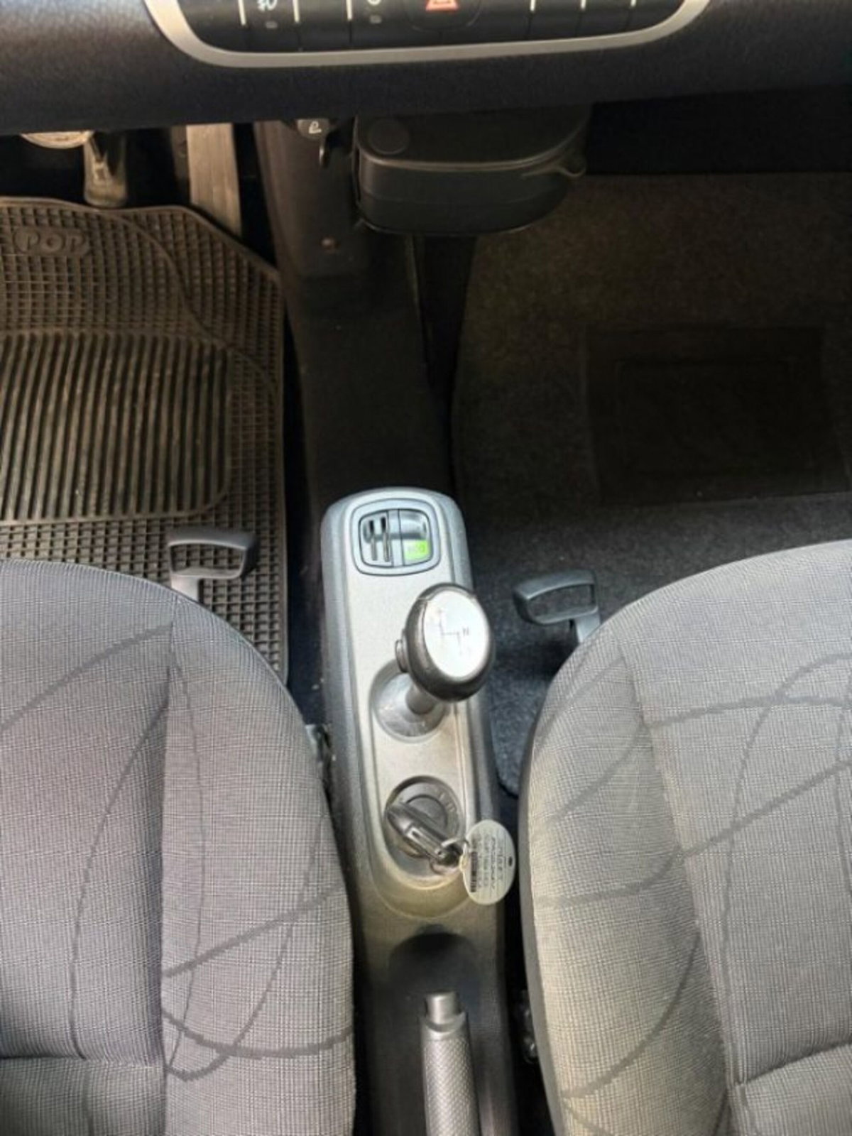 smart Fortwo 1000 52 kW MHD coupé passion (9)