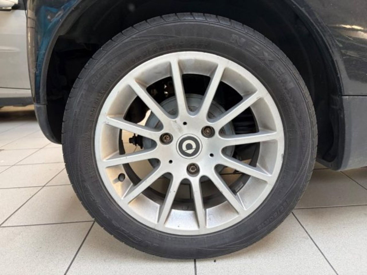smart Fortwo 1000 52 kW MHD coupé passion (12)