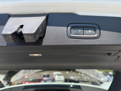 Volvo V60 Cross Country D4 AWD Geartronic Pro (6)