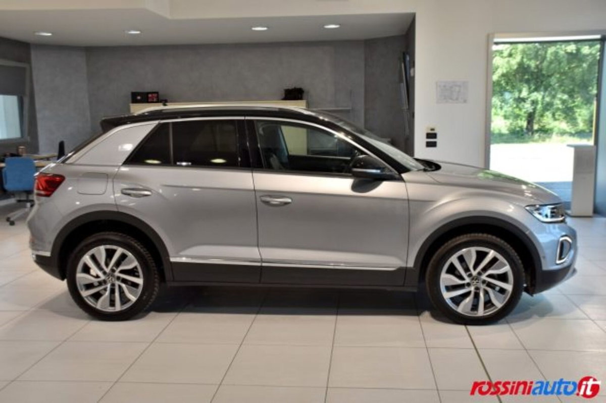 Volkswagen T-Roc 1.5 tsi Style (6)