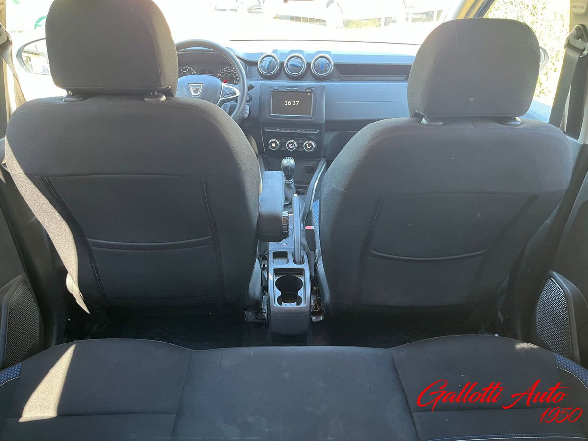 Dacia Duster 1.0 TCe 100 CV ECO-G 4x2 15th Anniversary (20)