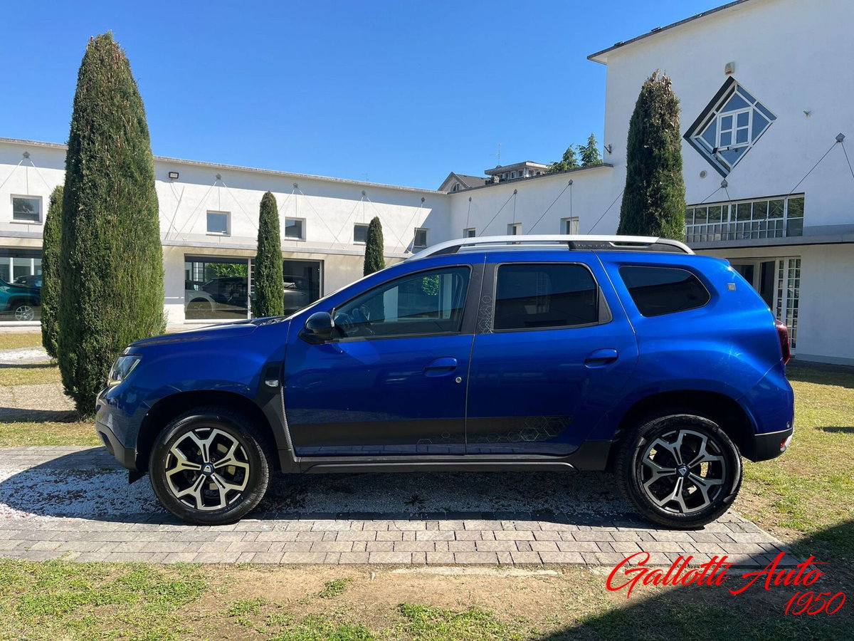 Dacia Duster 1.0 TCe 100 CV ECO-G 4x2 15th Anniversary (4)