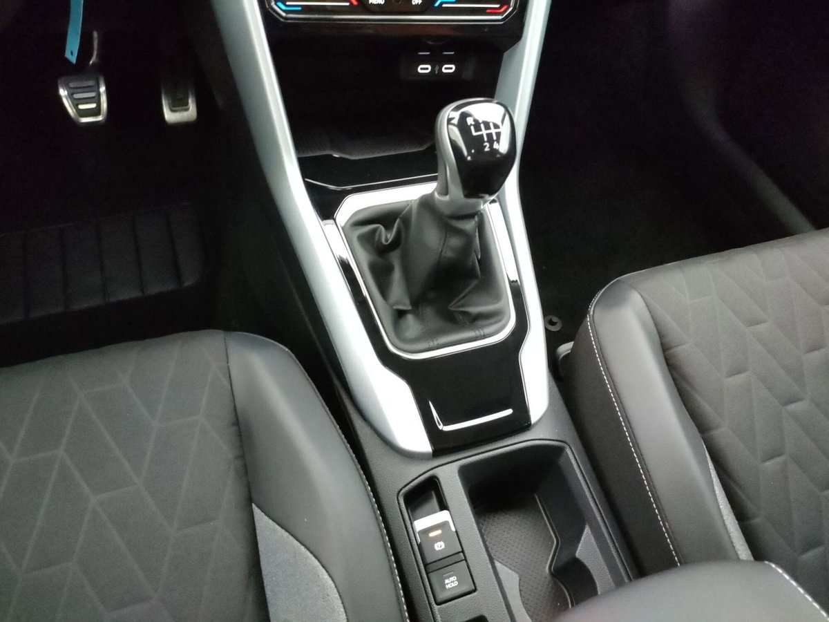 Volkswagen T-Roc 1.0 tsi Life 115cv (13)