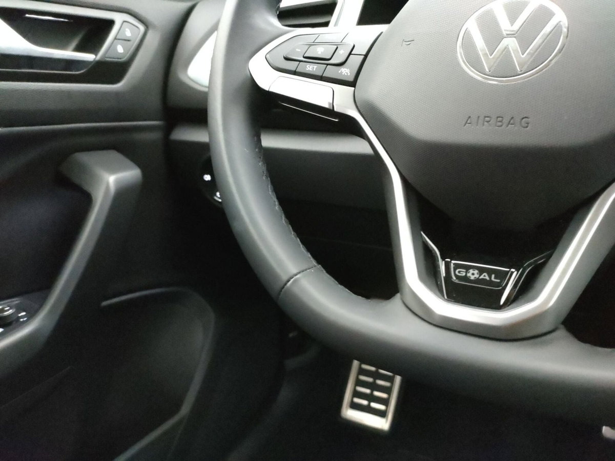 Volkswagen T-Roc 1.0 tsi Life 115cv (16)
