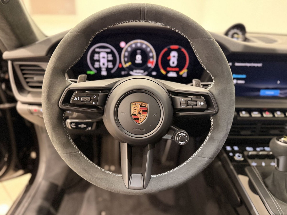 Porsche 911 Coupé 4.0 GT3 (17)