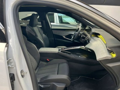 Peugeot 3008 1.2 hybrid GT 145cv e-dcs6 (10)