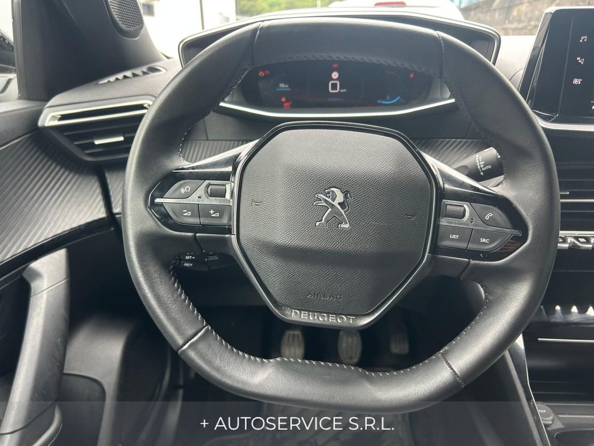 Peugeot 2008 1.2 turbo Allure 100cv (8)