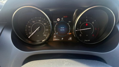 Jaguar E-Pace 2.0D 180 CV AWD aut. First Edition (12)