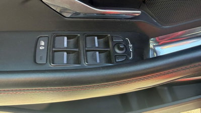 Jaguar E-Pace 2.0D 180 CV AWD aut. First Edition (17)