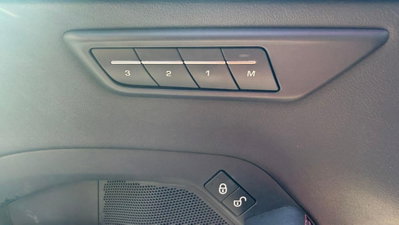 Jaguar E-Pace 2.0D 180 CV AWD aut. First Edition (18)