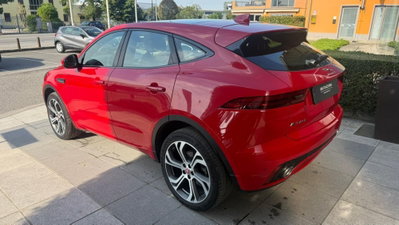 Jaguar E-Pace 2.0D 180 CV AWD aut. First Edition (6)