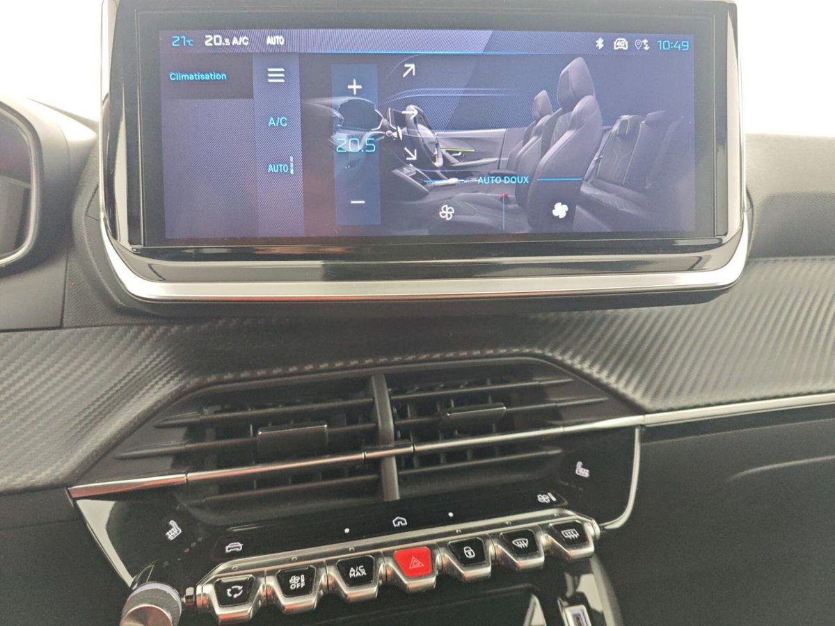 Peugeot 2008 PureTech 100 S&S Allure (18)
