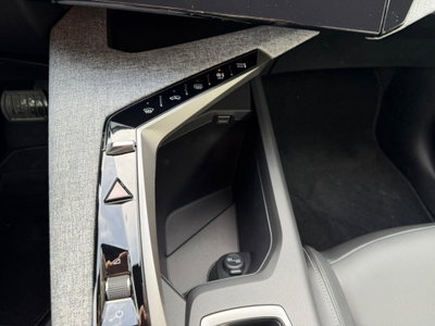 Peugeot 3008 1.2 hybrid Allure 145cv e-dcs6 (15)
