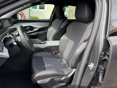 Peugeot 3008 1.2 hybrid Allure 145cv e-dcs6 (16)