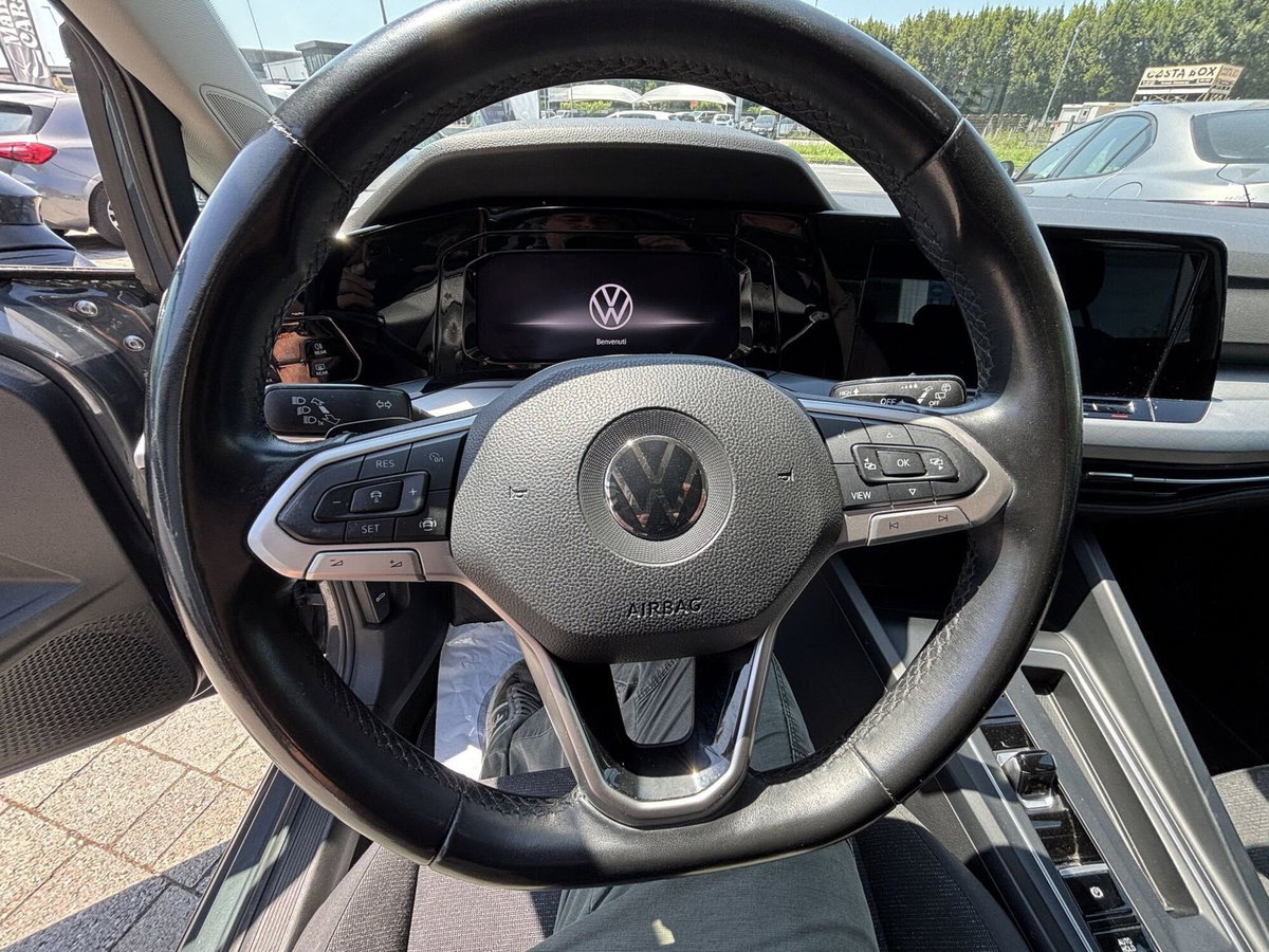 Volkswagen Golf 2.0 TDI 150 CV DSG SCR 4Motion Life (7)