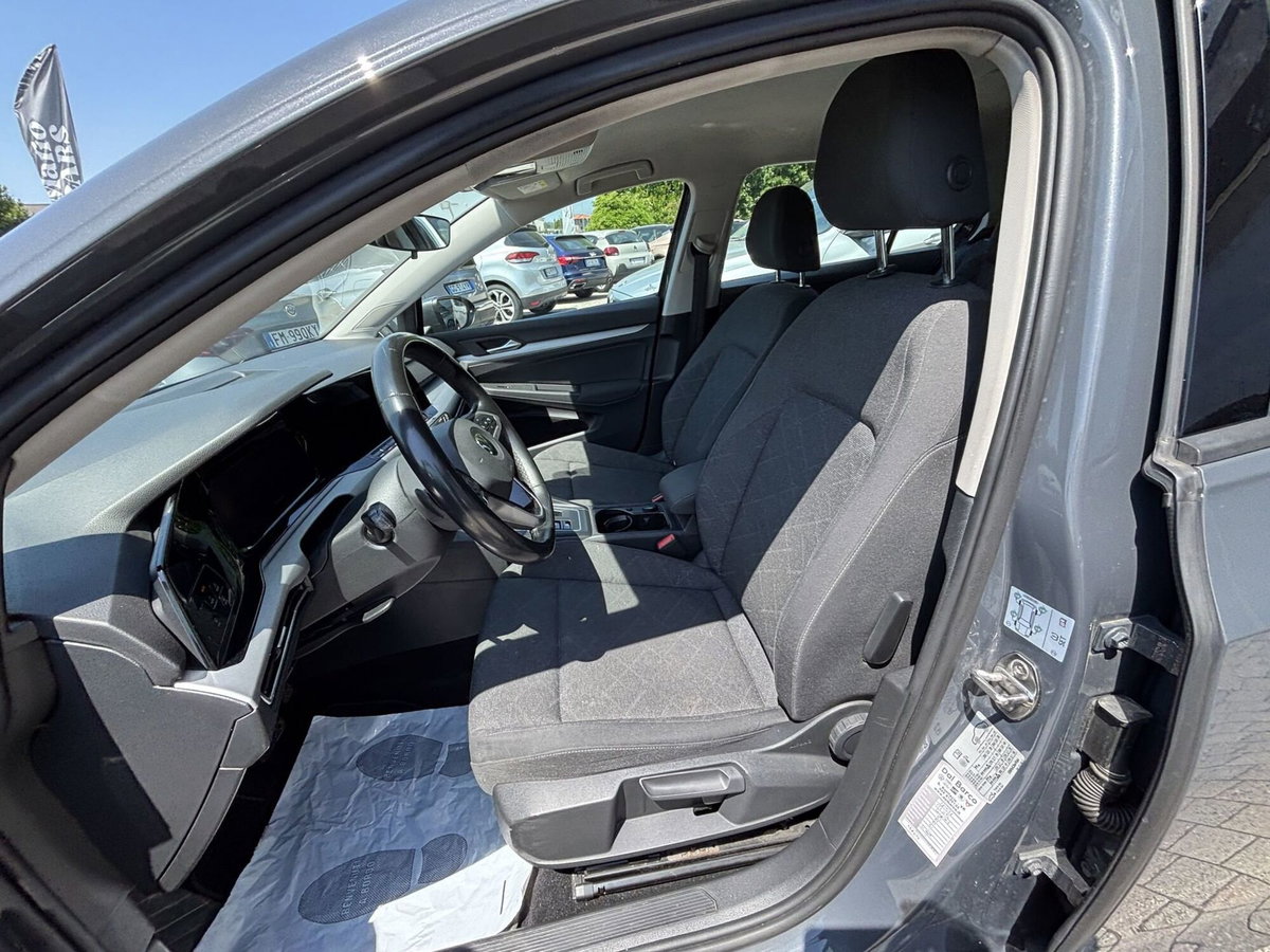 Volkswagen Golf 2.0 TDI 150 CV DSG SCR 4Motion Life (8)