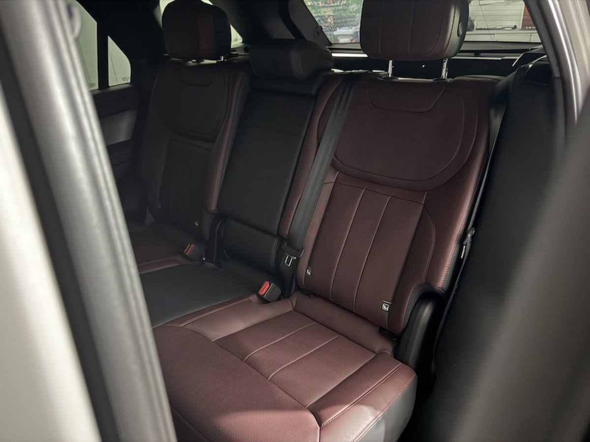Land Rover Range Rover Sport 3.0D l6 249 CV HSE Dynamic Stealth (16)