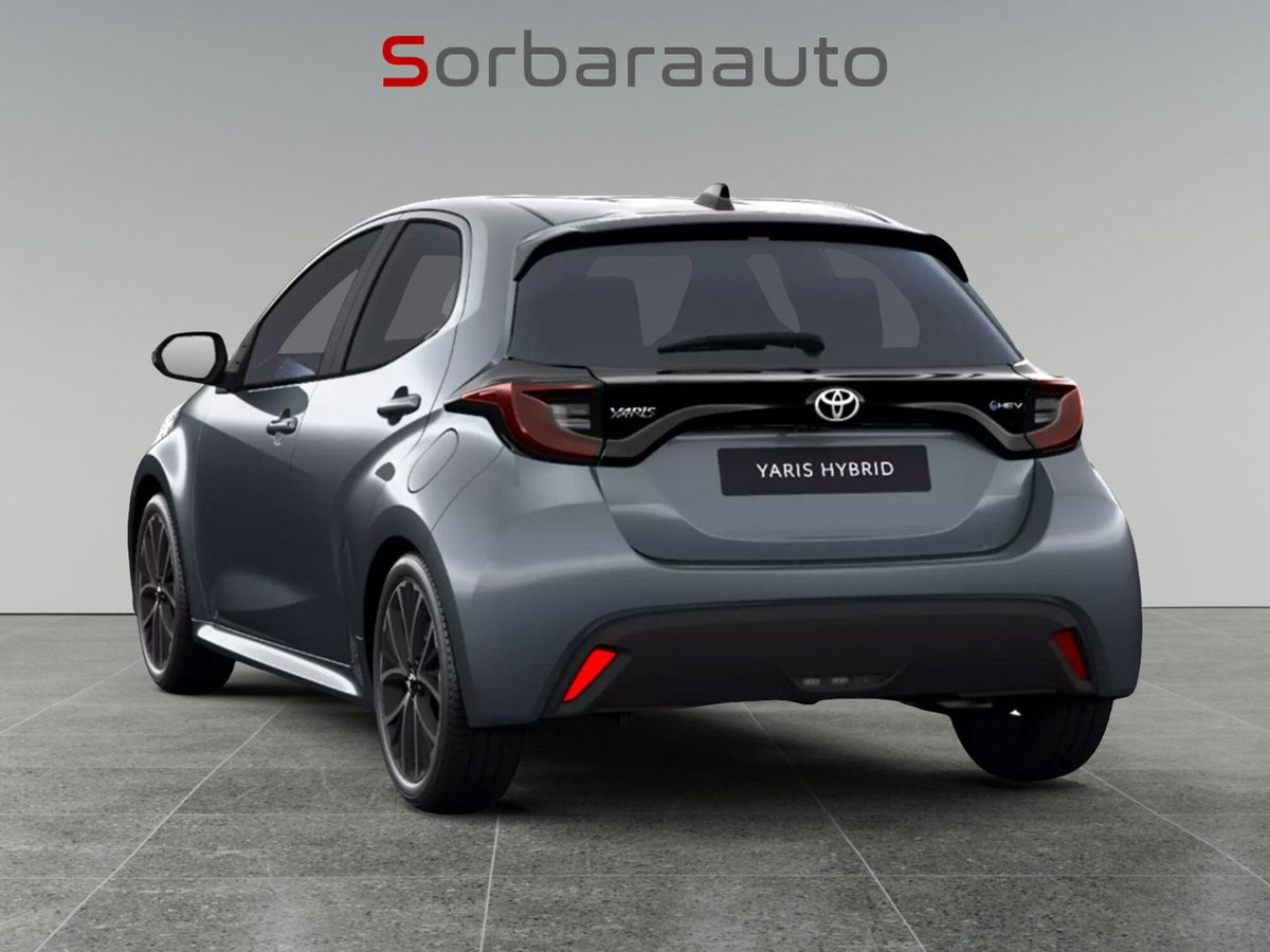 Toyota Yaris Cross 1.5h GR Sport Black Sky fwd 116cv e-cvt (3)