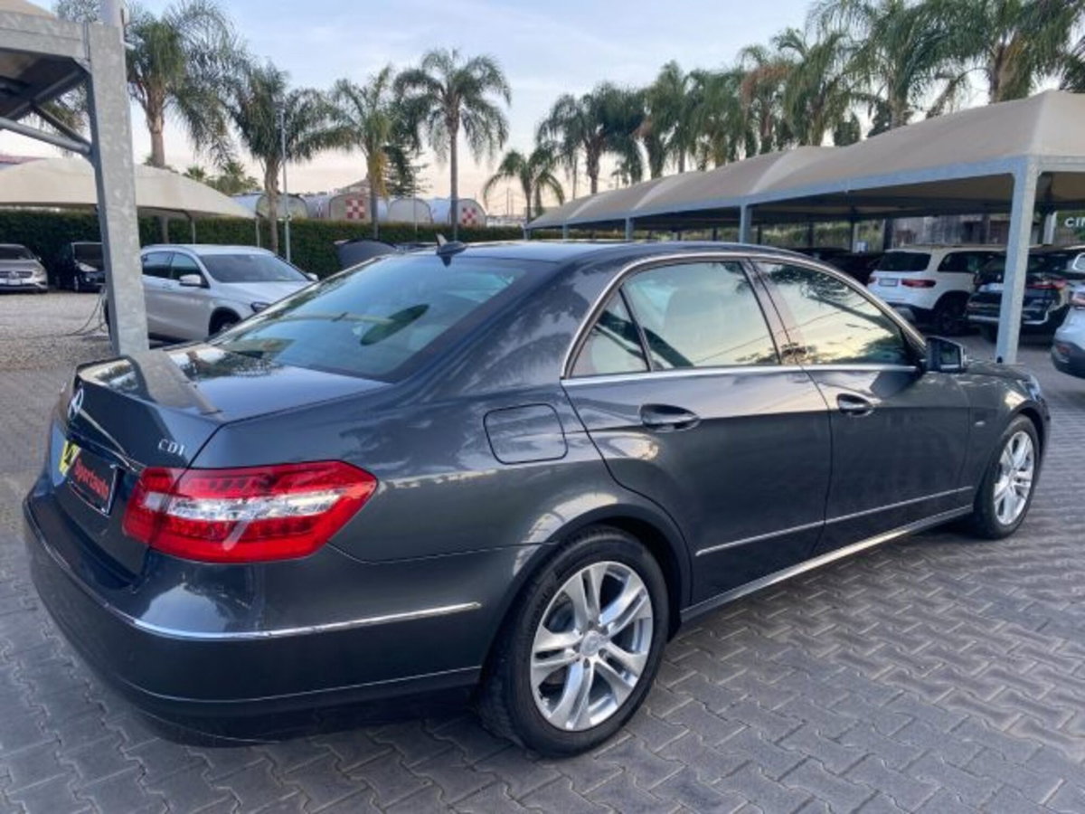 Mercedes-Benz Classe E 250 CDI BlueEFFICIENCY 4M. Avantgarde (4)