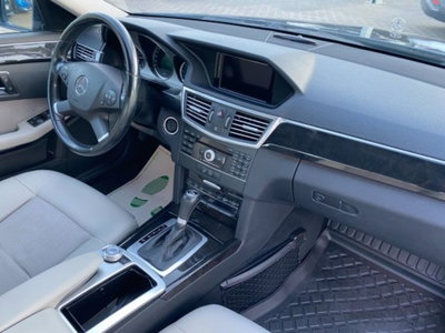 Mercedes-Benz Classe E 250 CDI BlueEFFICIENCY 4M. Avantgarde (9)