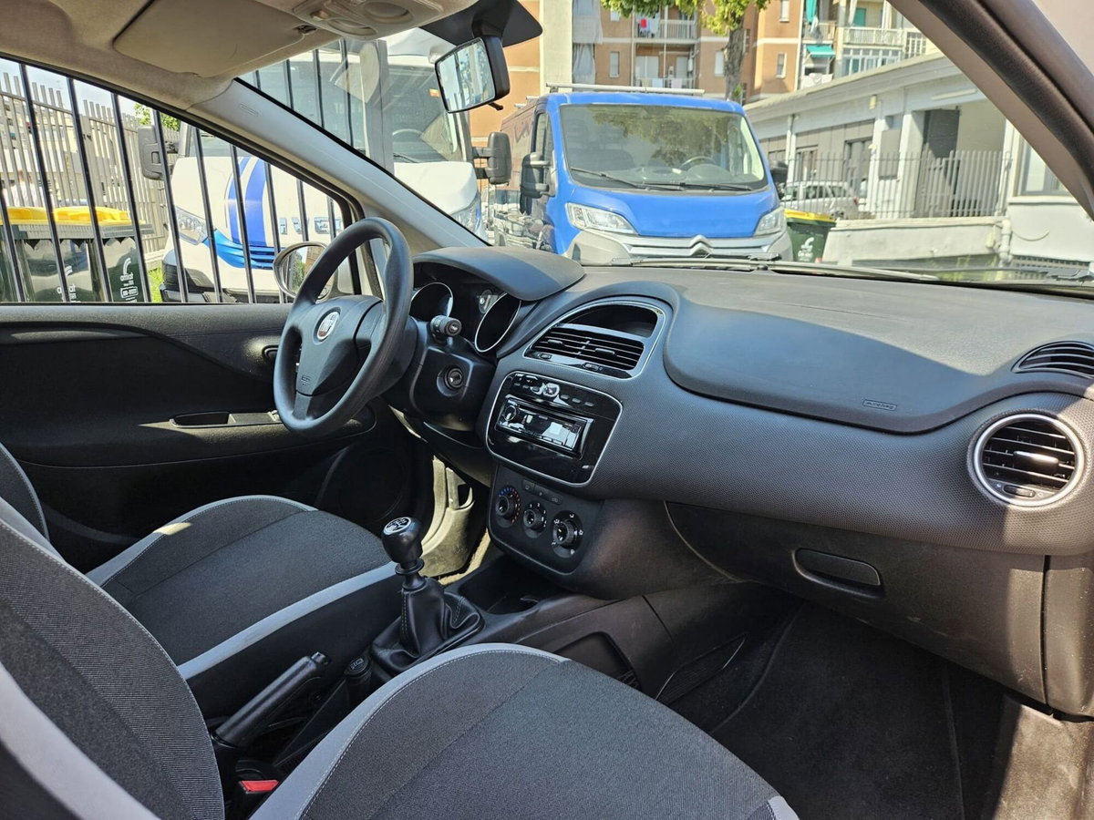 Fiat Grande Punto 1.2 5 porte S&S Actual (11)