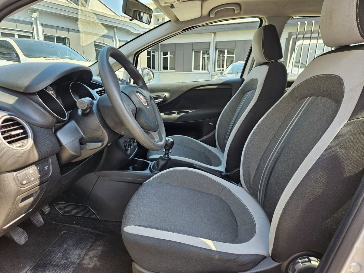 Fiat Grande Punto 1.2 5 porte S&S Actual (8)