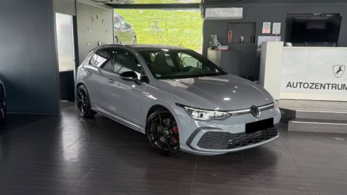 Volkswagen Golf 2.0 TSI GTI DSG (2)