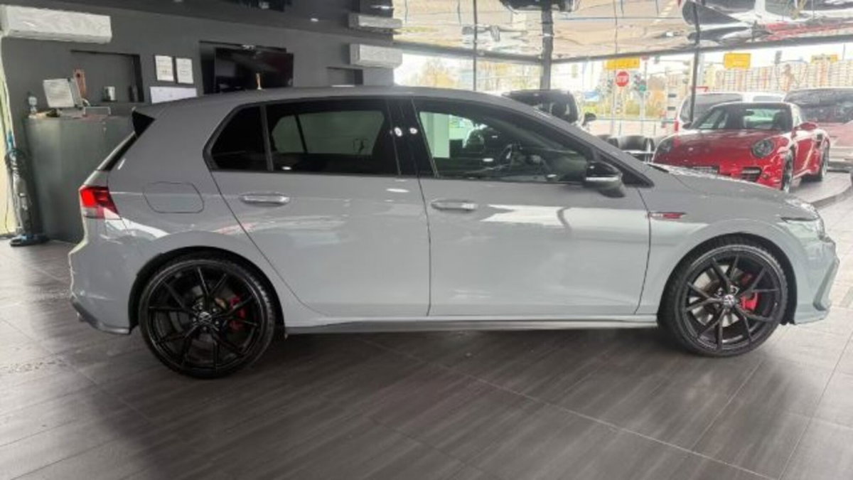 Volkswagen Golf 2.0 TSI GTI DSG (4)