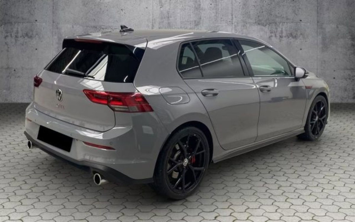 Volkswagen Golf 2.0 TSI GTI DSG (5)