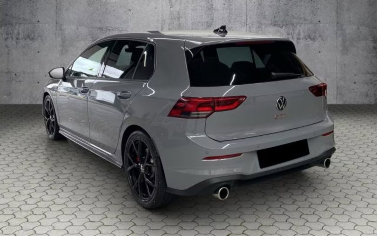 Volkswagen Golf 2.0 TSI GTI DSG (7)