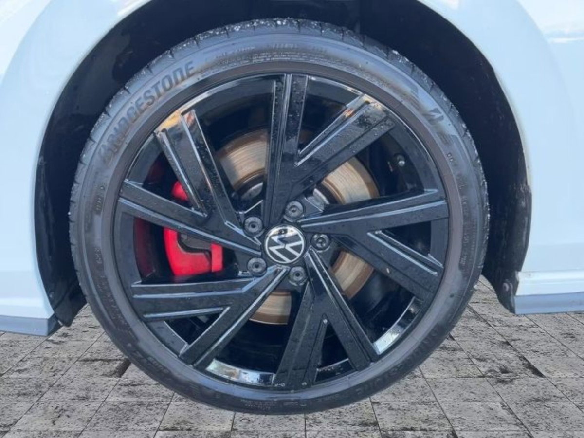 Volkswagen Golf 2.0 TSI GTI DSG (7)