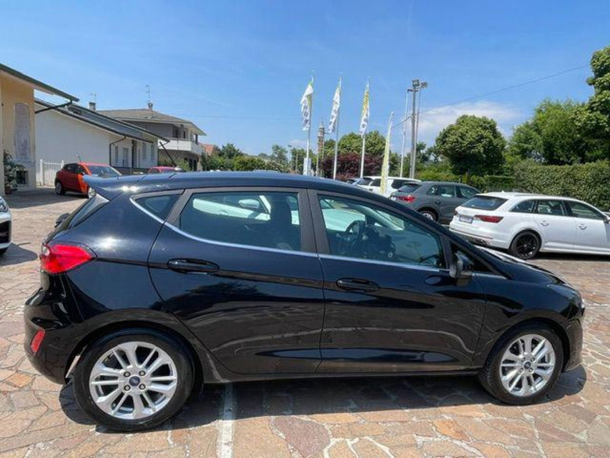 Ford Fiesta 1.0 Ecoboost Hybrid 125 CV DCT 5 porte Titanium (3)