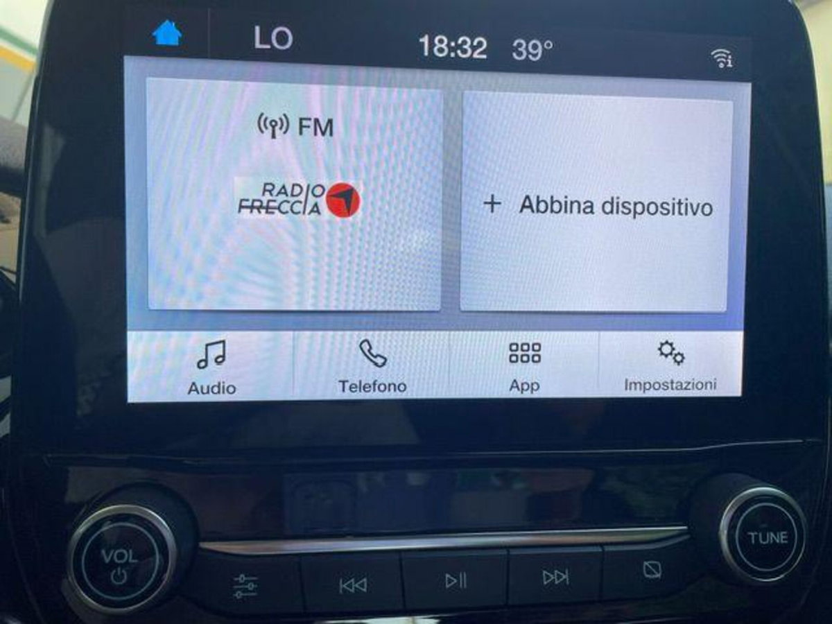 Ford Fiesta 1.0 Ecoboost Hybrid 125 CV DCT 5 porte Titanium (7)