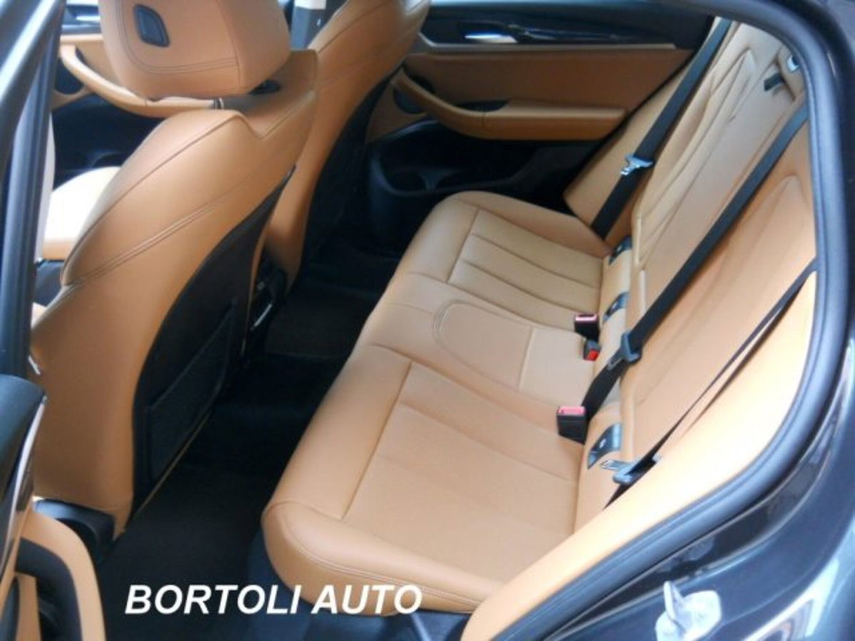 BMW X4 xDrive20d 48V (10)