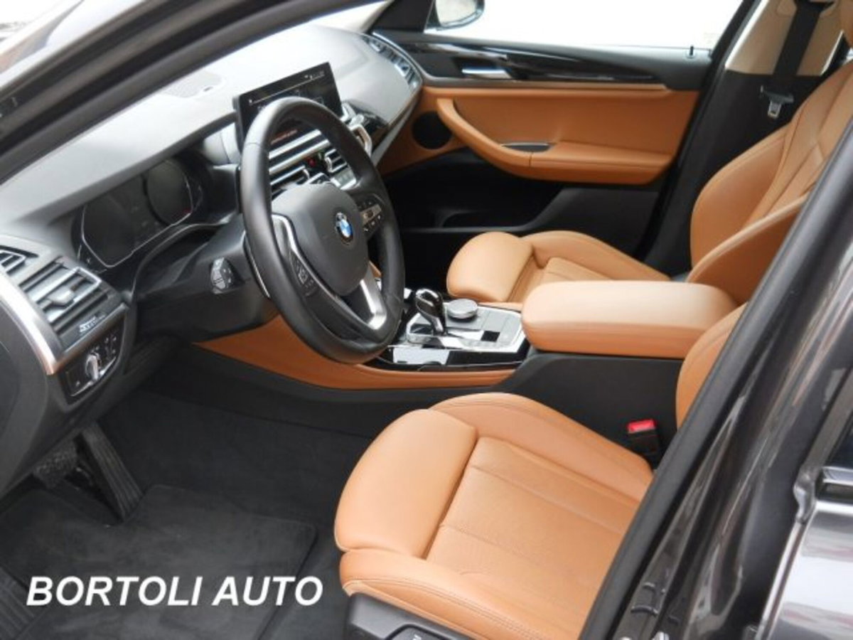 BMW X4 xDrive20d 48V (9)