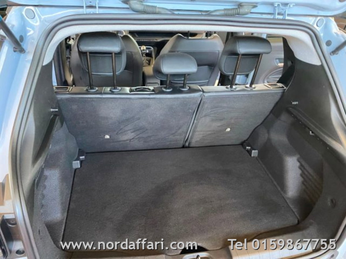 Jeep Avenger 1.2 turbo Summit fwd 100cv (10)