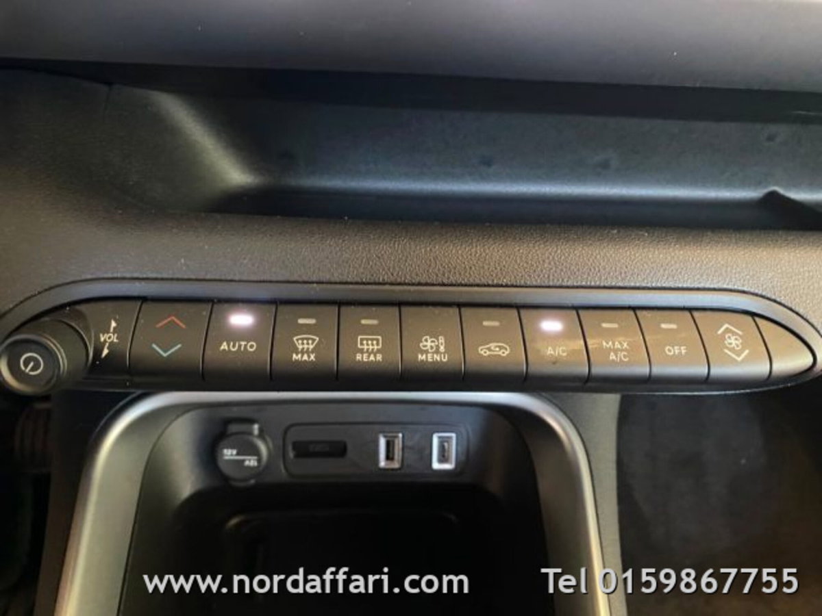 Jeep Avenger 1.2 turbo Summit fwd 100cv (19)