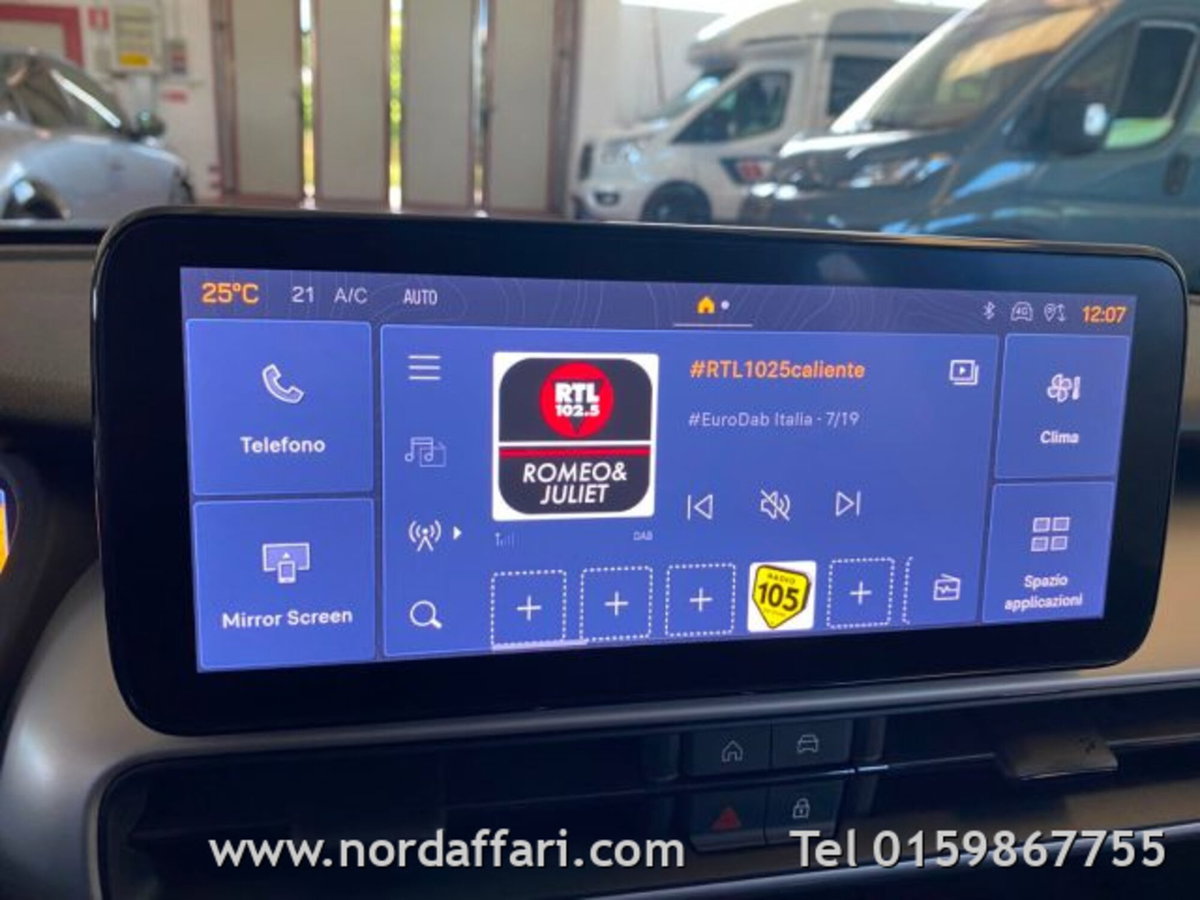 Jeep Avenger 1.2 turbo Summit fwd 100cv (20)